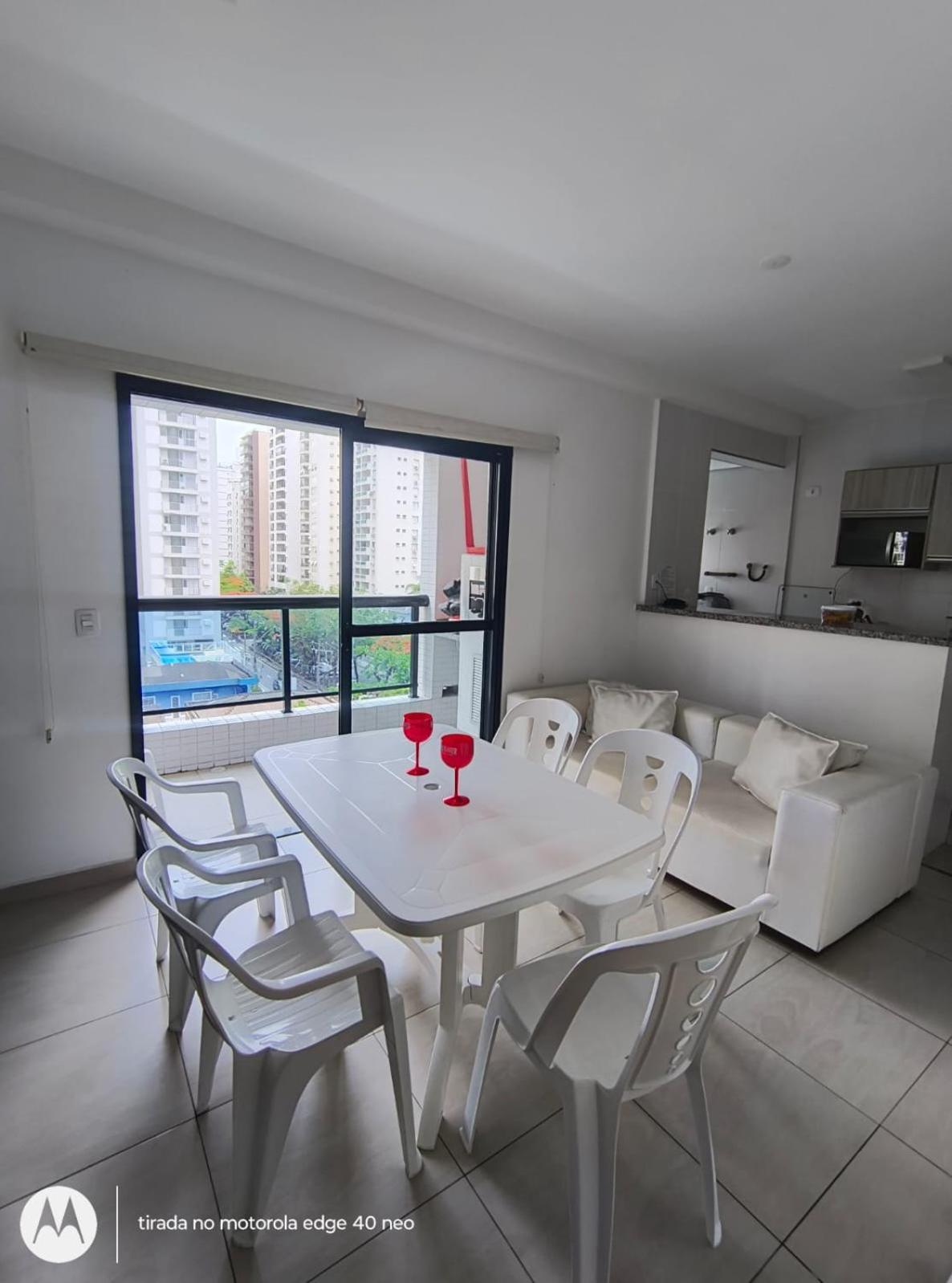 Apartamento Flat Praia Pitangueiras No Гуаружа Екстериор снимка